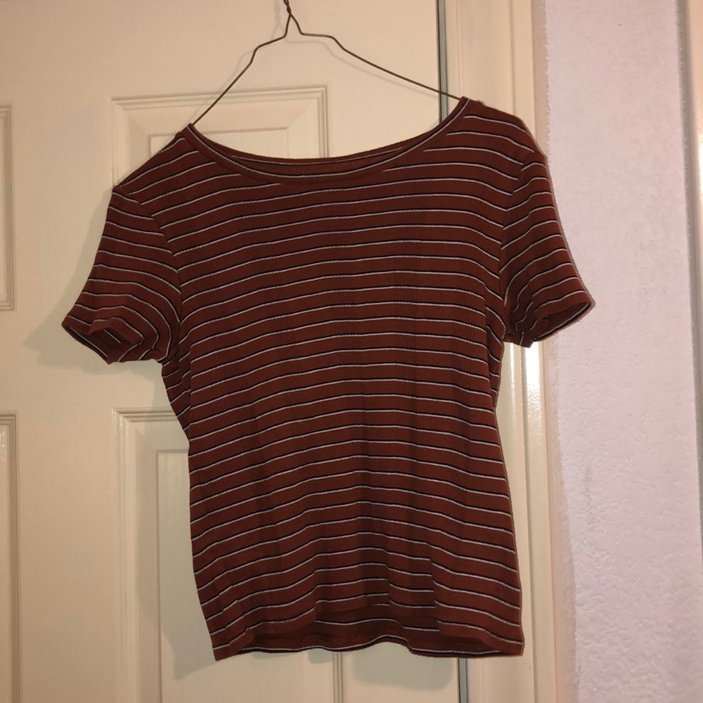 American Eagle tee shirt
